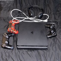 PS4 Console 