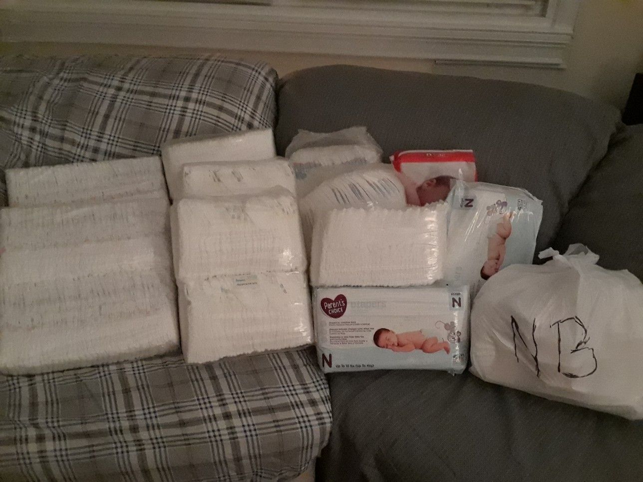 653 newborn diapers