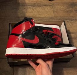 Air Jordan 1 Patten bred