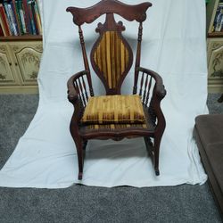 1800s  Rocking Chair 