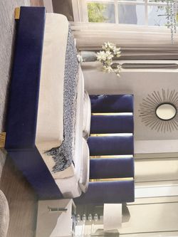 Tengo 15 Camas En Venta $450 Cada Una Solo Quenn Y King