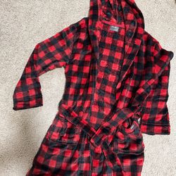 New- Eddie Bauer Robe Size 7/8