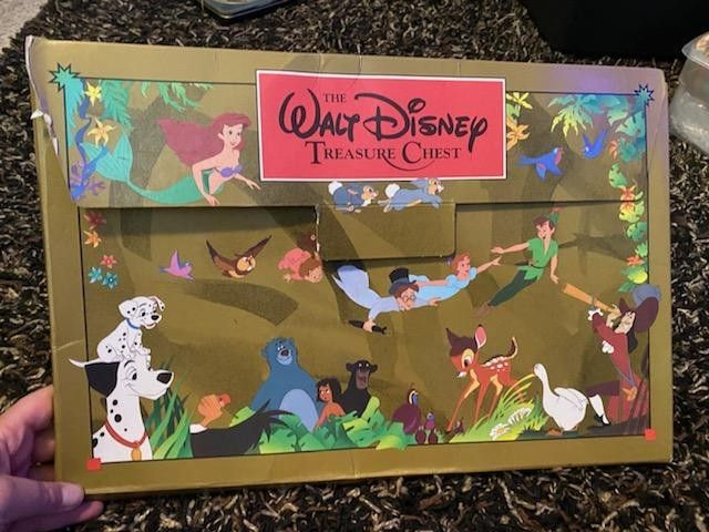Disney Tresure Chest Collection Of Books
