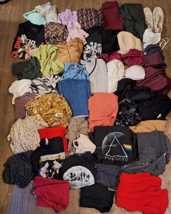 50 women's clothes items (Take All For $20)