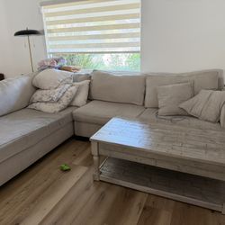 Sectional Couch 