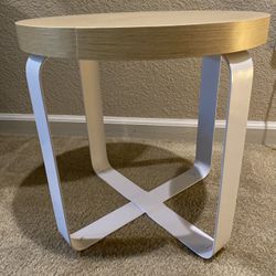 Small Table or Stool. PENDING PICK UP