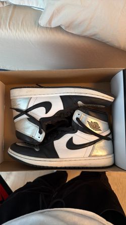 Jordan’s size 8.5-9