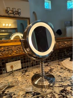 Makeup Mirror with light