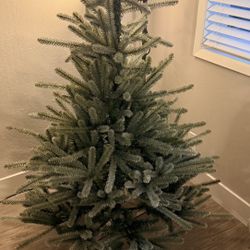 Balsam Hill 5ft Sanibel Spruce Christmas’s Tree 