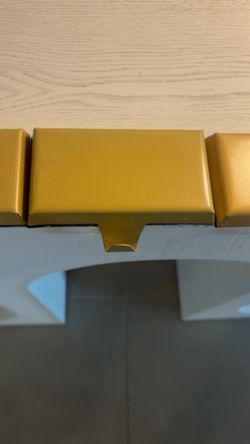 4 stocking holders gold