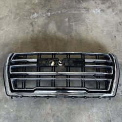 2022 GMC OEM Grille and Front Camera