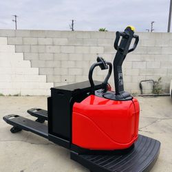 Electric Pallet Jack Rider