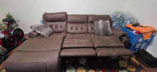 Sectional couch