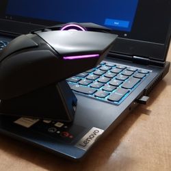 Basilisk Ultimate (Wireless gaming mouse with charging dock)