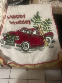 Christmas Table Runner 8.00$