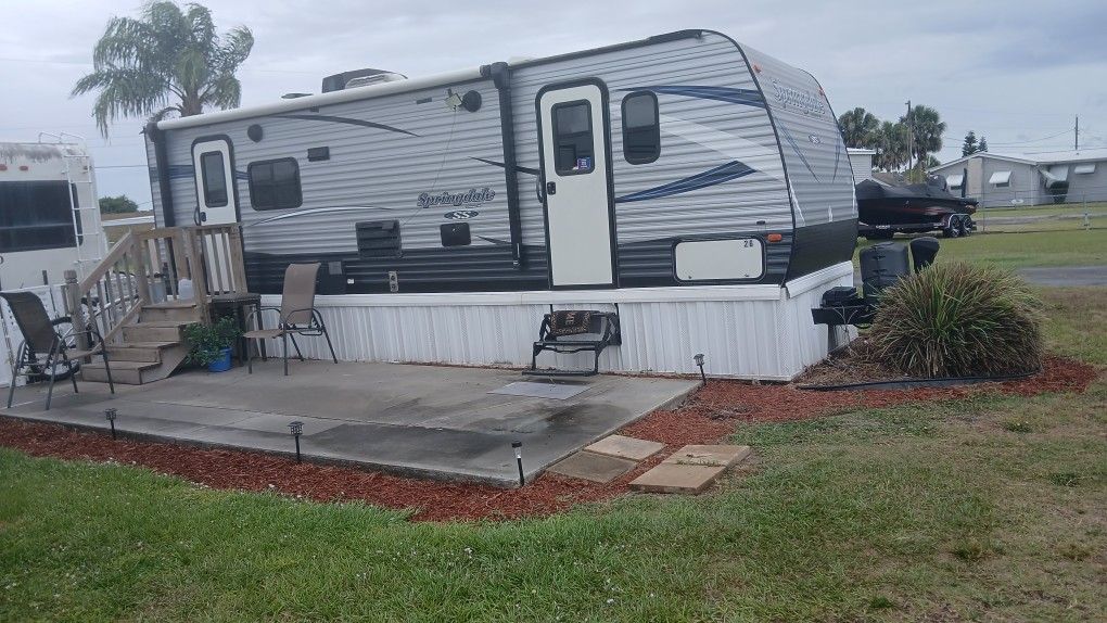 RV Camper 2017