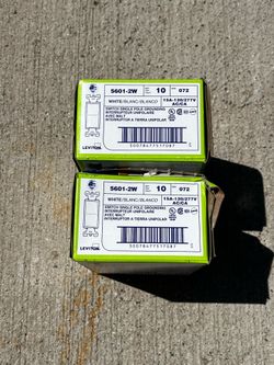 Leviton 5601-2W Decora single-pole rocker switches