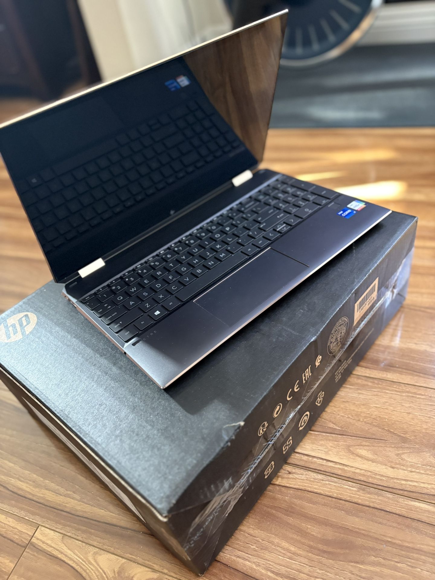 HO Spectre X360 Convertible 2-in-1 15.6” Laptop