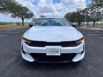 2022 Kia K5 GT-Line Sedan 4D