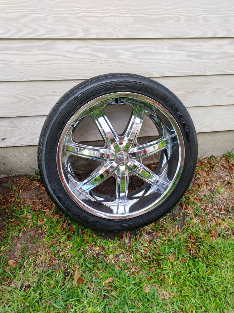 *Priced To Sell *24" Chrome Rims And Tires