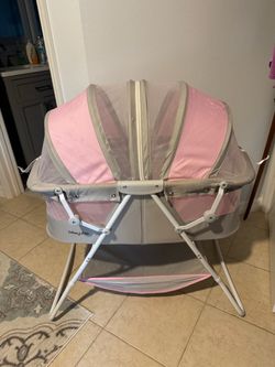 Dream On Me Baby Bassinet with Canopy
