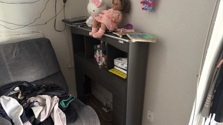 Bed board and board head