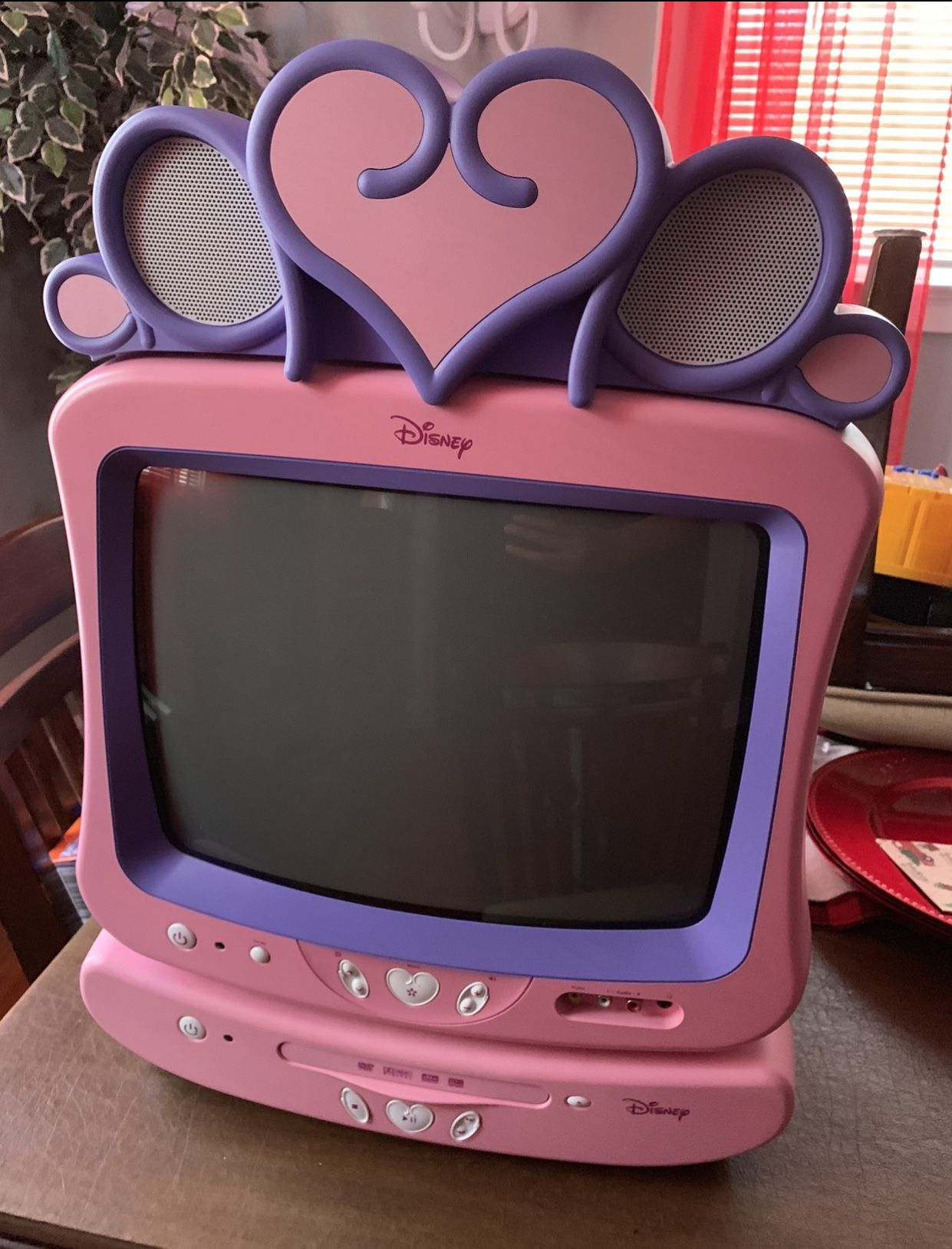 13” disney princess vintage tv with dvd player