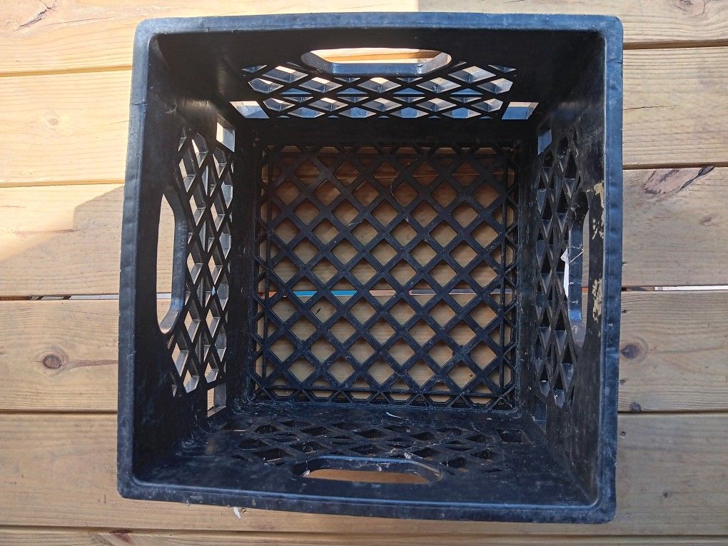 Sturdy Milk Crate 1 Ft By 1 Ft By 1 Ft