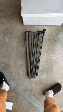 Table legs 28”