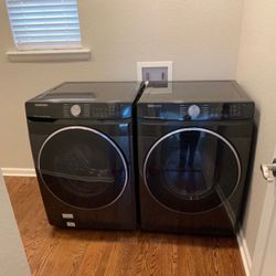 Samsung Steam Washer & Gas Dryer 
