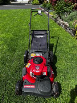 Troy bilt self propelled mower with bag
