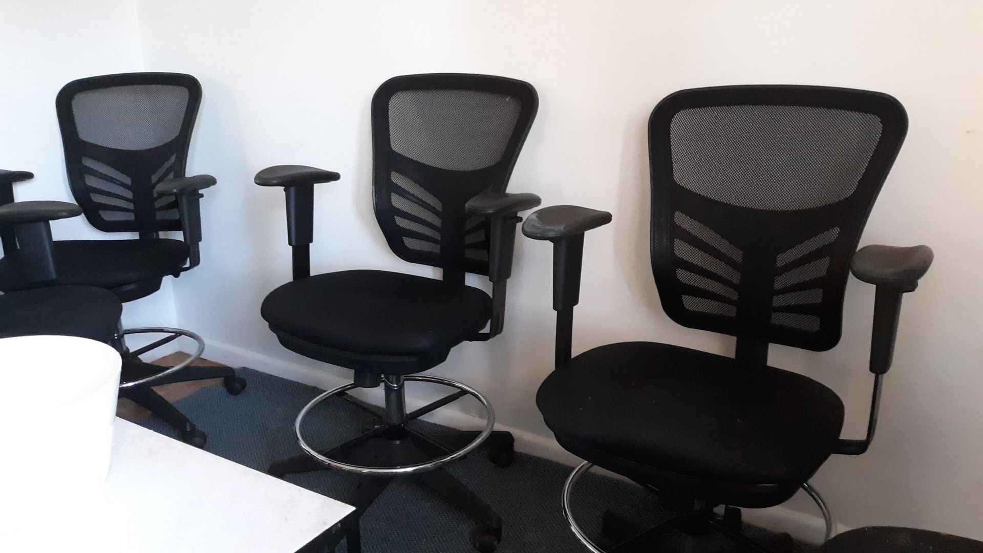 Office desk chair stools that raise up to stool height