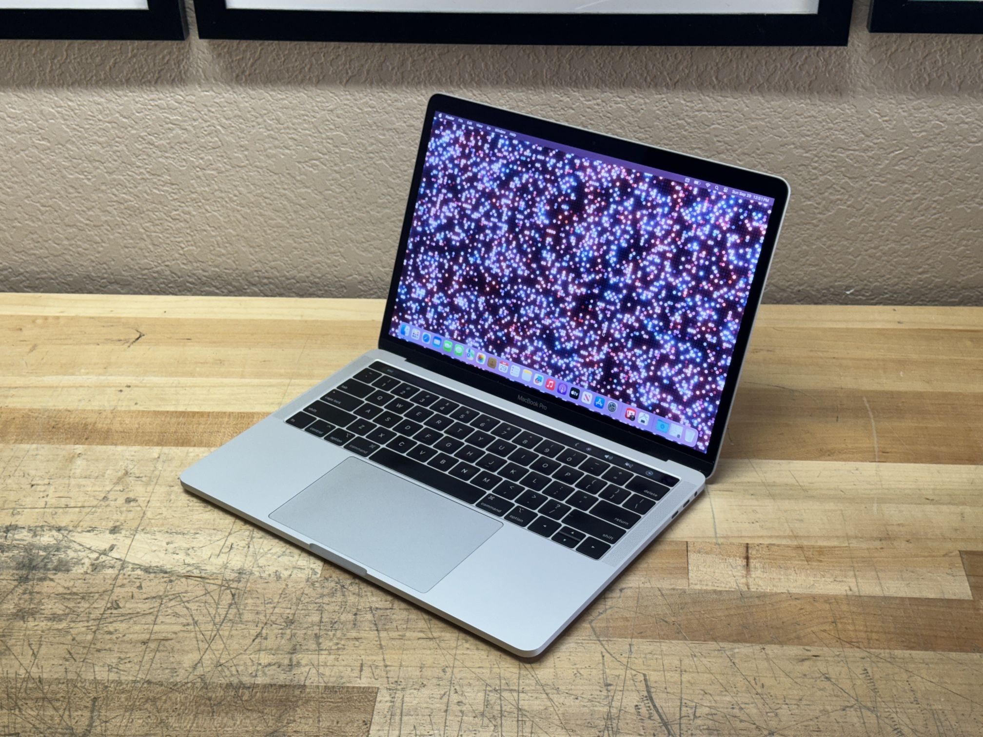 13in MacBook Pro 2019 2.4Ghz i5 16GB 256GB SSD for Sale in