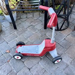 Radio Flyer Kids Scooter