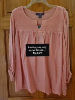 Ladies blouse..3 For $25