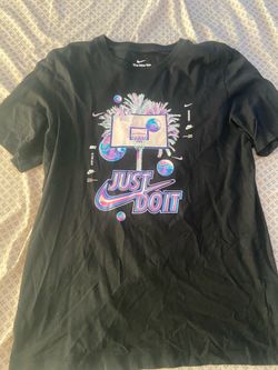 Nike T-shirt - Men's Large