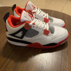 Nike 4 Retro Fire red Men’s Size 10 DC7770-160 (New-Nuevos)