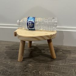 8.5" Wooden Strawberry Shaped Planter