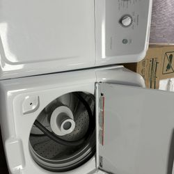 GE Hotpoint Washer And Dryer Electric Set 