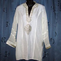 Vintage Bella Tu Metallic Embroidered Embellished Tunic