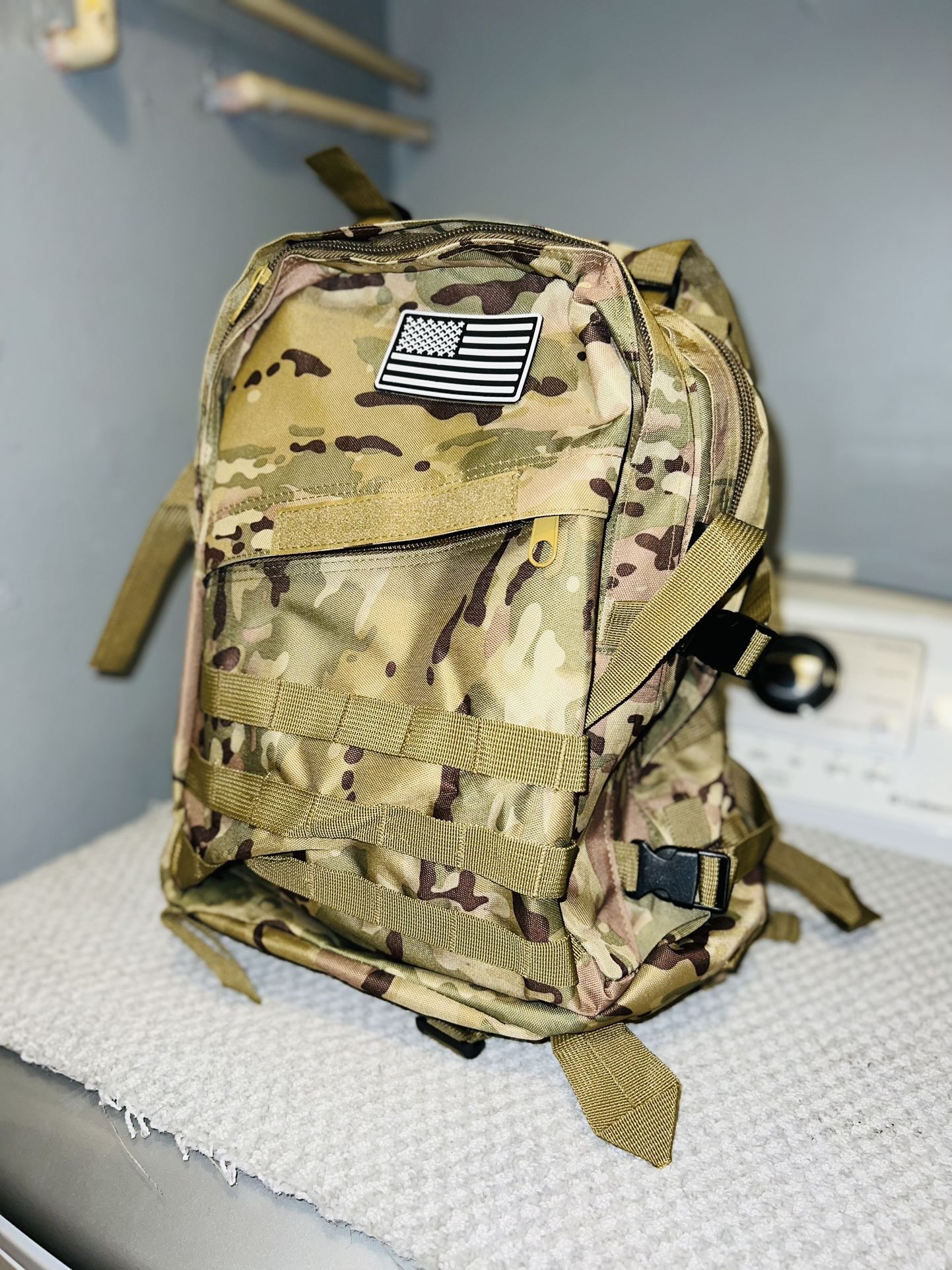Full Size Backpack Military Style /New