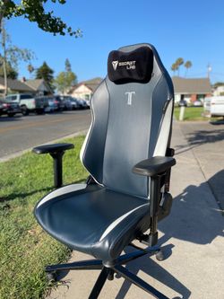 2022 Secretlab Titan Evo XL Gaming / Office Chair