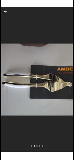 Garlic press