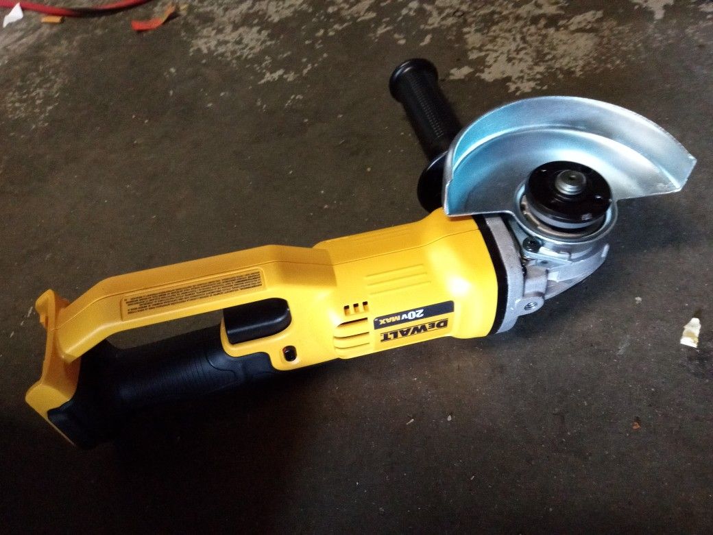 20v DeWalt 4½"/5" Grinder