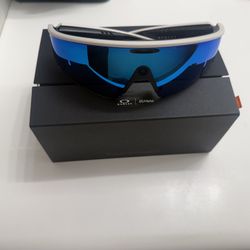 Oakley Metas Vanguard