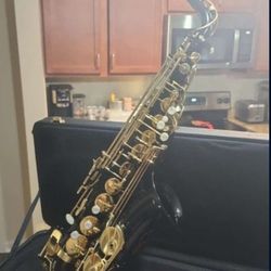 Selmer Alto Saxophone - Black Lacquer