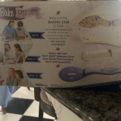 Easy Bake Ultimate Oven 