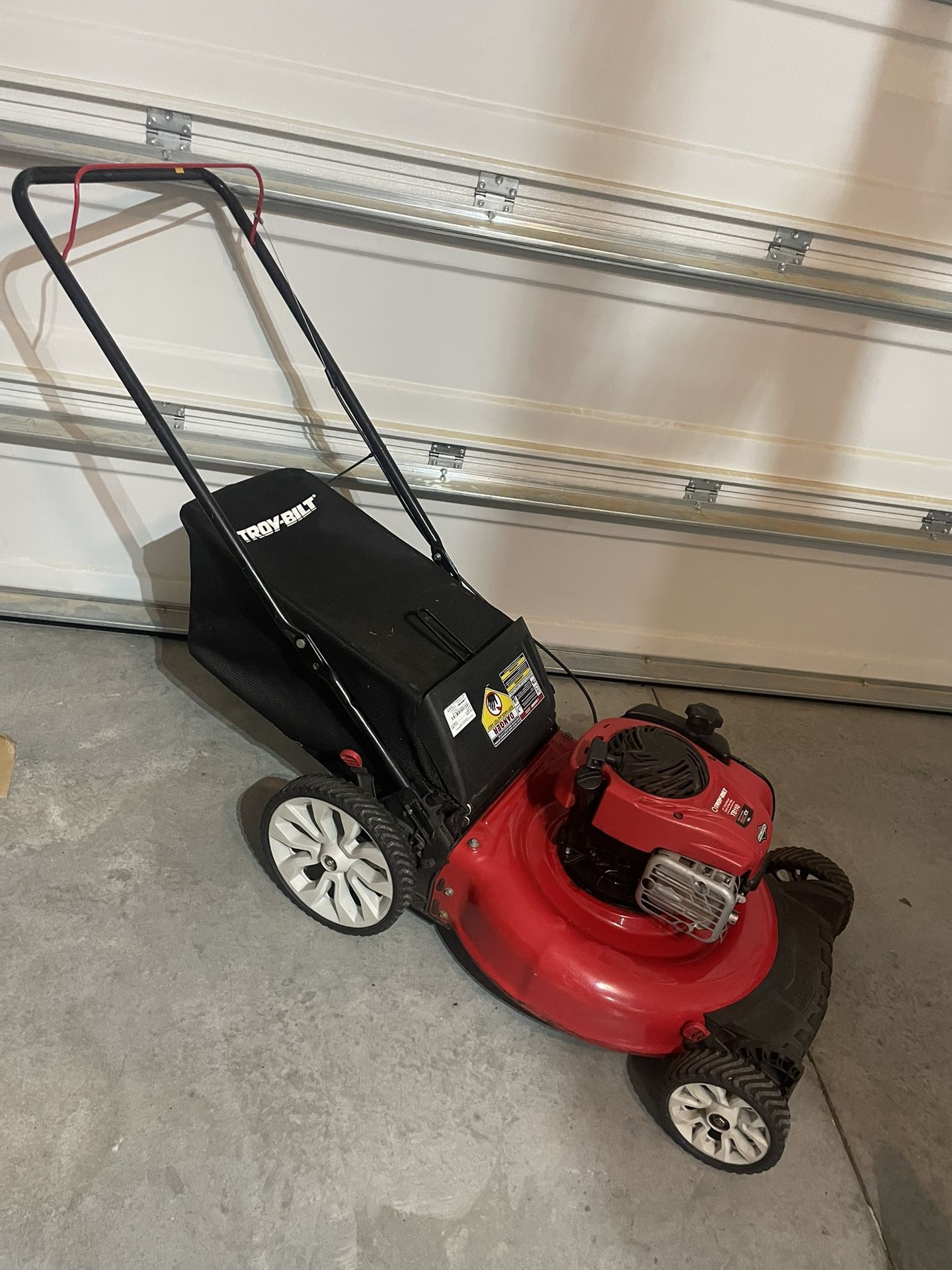 Push Mower   Runs Great! 