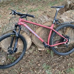 XL mountain bike