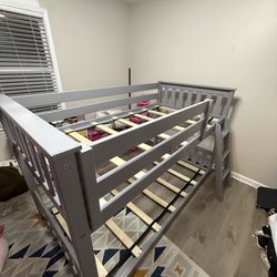 Children Twin Bunk Bed w/Slide & Stairs